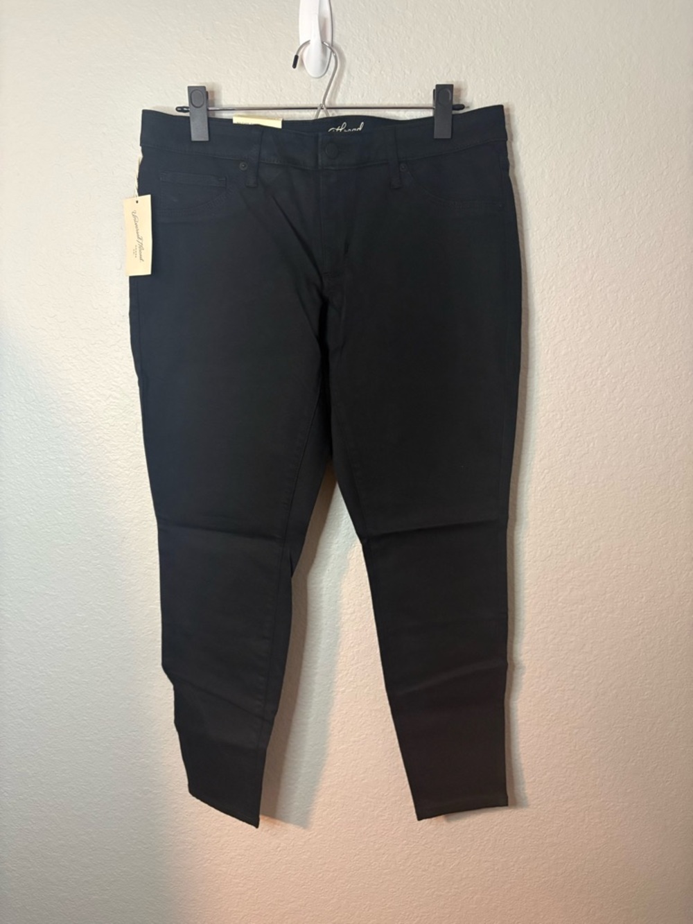 Universal Thread Black Low-Rise Jeggings